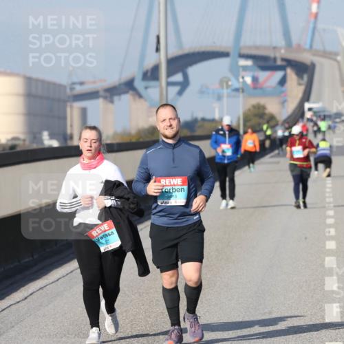 03.10.2025 - Köhlbrandbrückenlauf Jannik Wohlers http://msf.ph/oto/9099396 03.10.2025 10:26:08 Position 3 3474, 2367 meine-sportfotos.de