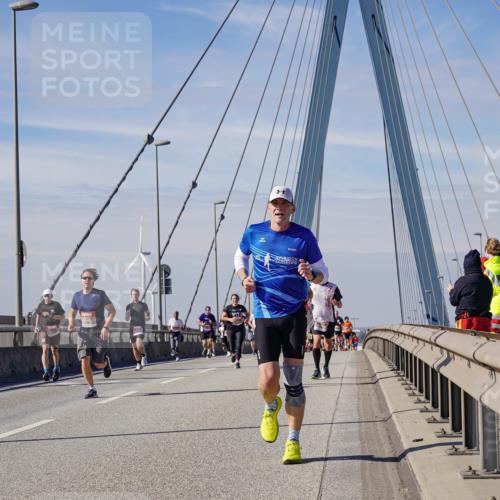 03.10.2025 - Köhlbrandbrückenlauf Michael Burmester http://msf.ph/oto/9099412 03.10.2025 12:45:34 Position 2  meine-sportfotos.de