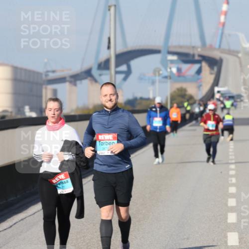 03.10.2025 - Köhlbrandbrückenlauf Jannik Wohlers http://msf.ph/oto/9099423 03.10.2025 10:26:08 Position 3 3474, 2367 meine-sportfotos.de
