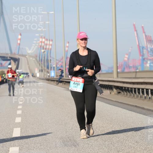 03.10.2025 - Köhlbrandbrückenlauf Jannik Wohlers http://msf.ph/oto/9099484 03.10.2025 10:26:14 Position 3 2367 meine-sportfotos.de