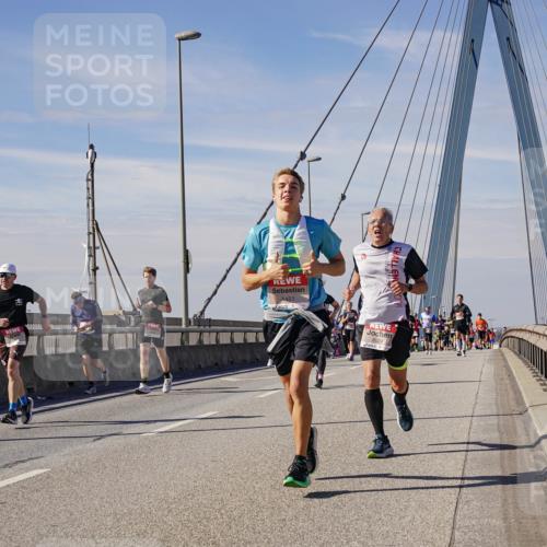 03.10.2025 - Köhlbrandbrückenlauf Michael Burmester http://msf.ph/oto/9099503 03.10.2025 12:45:38 Position 2 4451, 6024 meine-sportfotos.de
