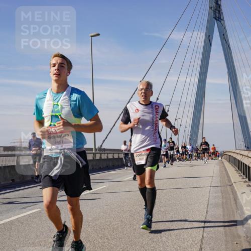 03.10.2025 - Köhlbrandbrückenlauf Michael Burmester http://msf.ph/oto/9099523 03.10.2025 12:45:39 Position 2 4451, 6024 meine-sportfotos.de