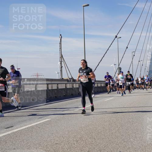 03.10.2025 - Köhlbrandbrückenlauf Michael Burmester http://msf.ph/oto/9099540 03.10.2025 12:45:42 Position 2  meine-sportfotos.de