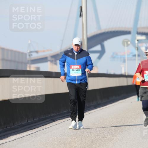 03.10.2025 - Köhlbrandbrückenlauf Jannik Wohlers http://msf.ph/oto/9099586 03.10.2025 10:26:22 Position 3 2623, 2357 meine-sportfotos.de