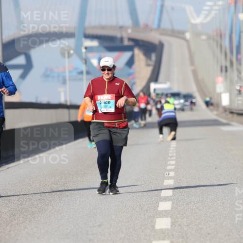 03.10.2025 - Köhlbrandbrückenlauf Jannik Wohlers http://msf.ph/oto/9099589 03.10.2025 10:26:22 Position 3 2623, 2357 meine-sportfotos.de