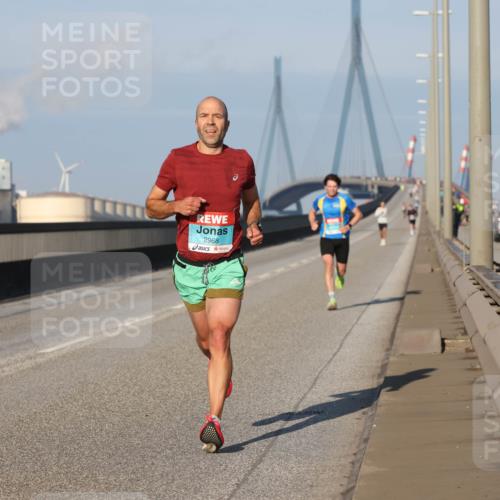 03.10.2025 - Köhlbrandbrückenlauf Lena Gebhardt http://msf.ph/oto/9099597 03.10.2025 09:35:32 Position 2 2968 meine-sportfotos.de