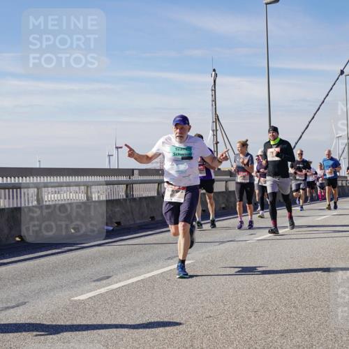 03.10.2025 - Köhlbrandbrückenlauf Michael Burmester http://msf.ph/oto/9099645 03.10.2025 12:45:47 Position 2  meine-sportfotos.de