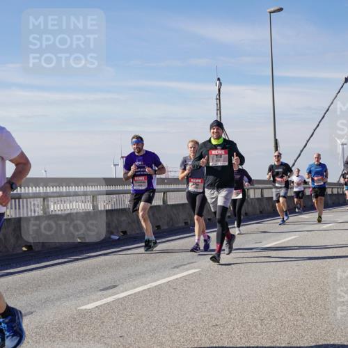 03.10.2025 - Köhlbrandbrückenlauf Michael Burmester http://msf.ph/oto/9099707 03.10.2025 12:45:48 Position 2 1, 4317 meine-sportfotos.de