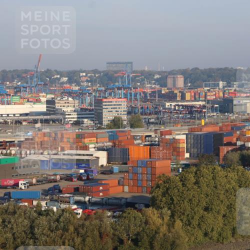 03.10.2025 - Köhlbrandbrückenlauf Strokosch-Dieckow http://msf.ph/oto/9099721 03.10.2025 09:10:44 Position 1  meine-sportfotos.de
