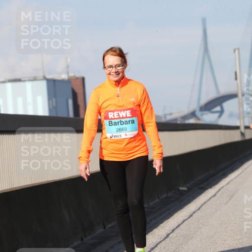 03.10.2025 - Köhlbrandbrückenlauf Jannik Wohlers http://msf.ph/oto/9099762 03.10.2025 10:27:09 Position 3 2669 meine-sportfotos.de