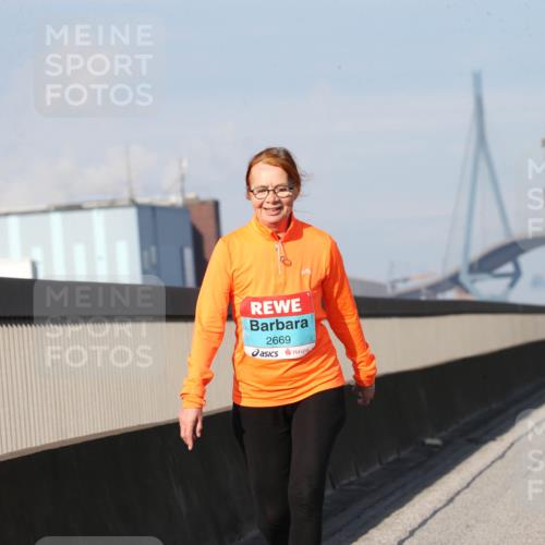 03.10.2025 - Köhlbrandbrückenlauf Jannik Wohlers http://msf.ph/oto/9099786 03.10.2025 10:27:09 Position 3 2669 meine-sportfotos.de