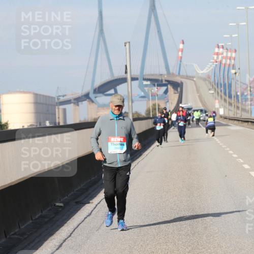 03.10.2025 - Köhlbrandbrückenlauf Jannik Wohlers http://msf.ph/oto/9099793 03.10.2025 10:27:13 Position 3 2692 meine-sportfotos.de