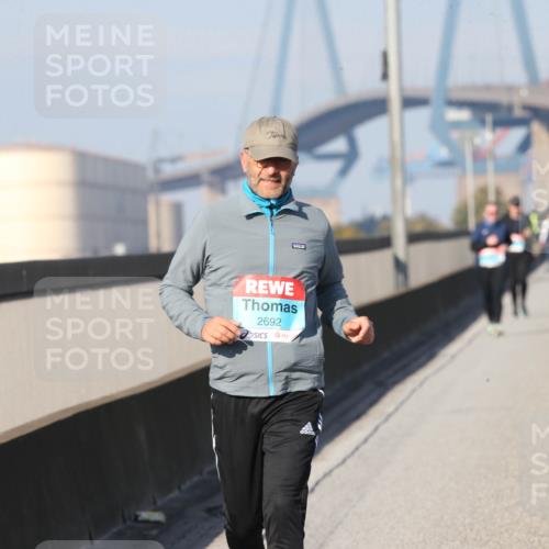 03.10.2025 - Köhlbrandbrückenlauf Jannik Wohlers http://msf.ph/oto/9099804 03.10.2025 10:27:14 Position 3 2692 meine-sportfotos.de