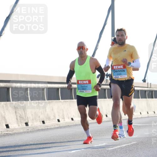 03.10.2025 - Köhlbrandbrückenlauf Strokosch-Dieckow http://msf.ph/oto/9099828 03.10.2025 09:16:40 Position 1 3807, 3590 meine-sportfotos.de