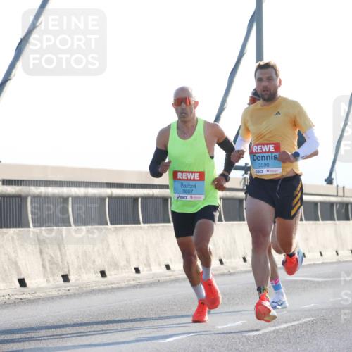 03.10.2025 - Köhlbrandbrückenlauf Strokosch-Dieckow http://msf.ph/oto/9099836 03.10.2025 09:16:40 Position 1 3807, 3590 meine-sportfotos.de