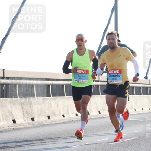03.10.2025 - Köhlbrandbrückenlauf Strokosch-Dieckow http://msf.ph/oto/9099845 03.10.2025 09:16:40 Position 1 3807, 3590 meine-sportfotos.de
