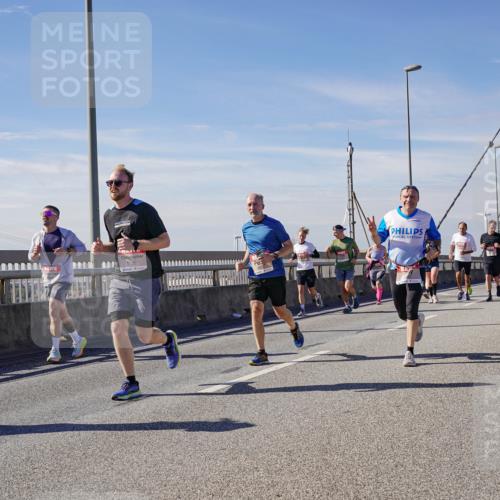 03.10.2025 - Köhlbrandbrückenlauf Michael Burmester http://msf.ph/oto/9099854 03.10.2025 12:45:52 Position 2  meine-sportfotos.de