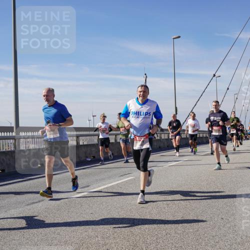 03.10.2025 - Köhlbrandbrückenlauf Michael Burmester http://msf.ph/oto/9099886 03.10.2025 12:45:53 Position 2 5740, 4412 meine-sportfotos.de