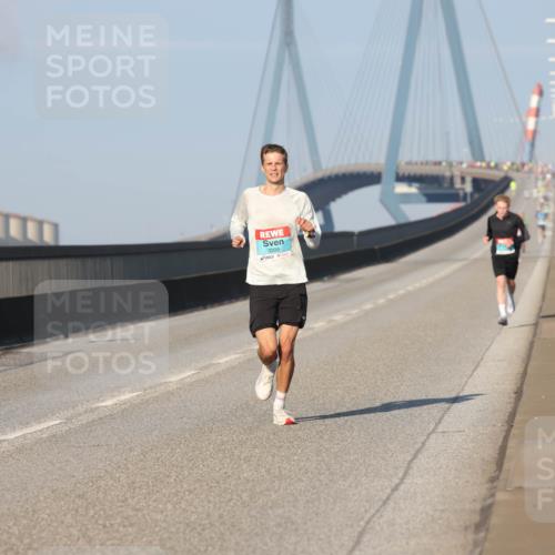 03.10.2025 - Köhlbrandbrückenlauf Lena Gebhardt http://msf.ph/oto/9099952 03.10.2025 09:35:49 Position 2 3209 meine-sportfotos.de