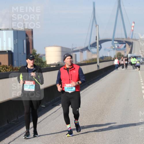 03.10.2025 - Köhlbrandbrückenlauf Jannik Wohlers http://msf.ph/oto/9099969 03.10.2025 10:27:53 Position 3 2607, 2643 meine-sportfotos.de