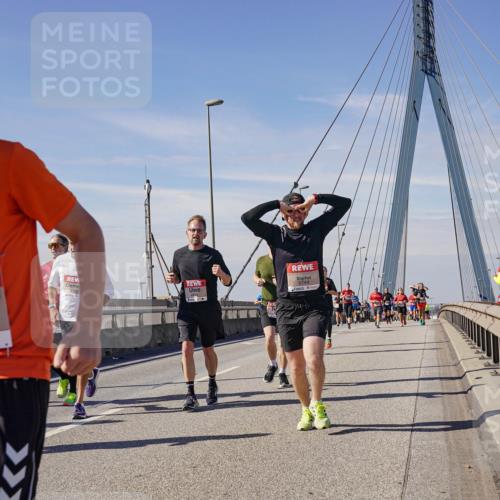 03.10.2025 - Köhlbrandbrückenlauf Michael Burmester http://msf.ph/oto/9099975 03.10.2025 12:45:56 Position 2 6302, 6744 meine-sportfotos.de