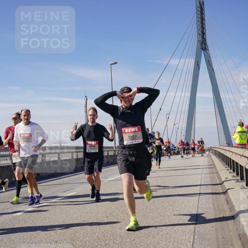 03.10.2025 - Köhlbrandbrückenlauf Michael Burmester http://msf.ph/oto/9099996 03.10.2025 12:45:57 Position 2 6744, 4975 meine-sportfotos.de
