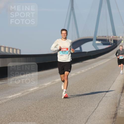 03.10.2025 - Köhlbrandbrückenlauf Lena Gebhardt http://msf.ph/oto/9099998 03.10.2025 09:35:49 Position 2 3209 meine-sportfotos.de