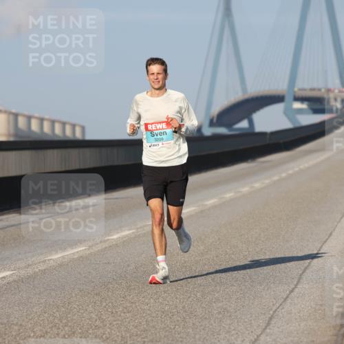03.10.2025 - Köhlbrandbrückenlauf Lena Gebhardt http://msf.ph/oto/9100035 03.10.2025 09:35:50 Position 2 3209 meine-sportfotos.de