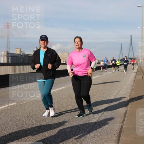 03.10.2025 - Köhlbrandbrückenlauf Lena Gebhardt http://msf.ph/oto/9100088 03.10.2025 10:10:59 Position 2  meine-sportfotos.de