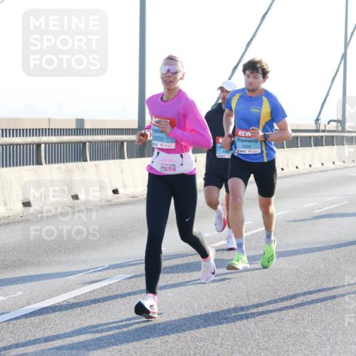 03.10.2025 - Köhlbrandbrückenlauf Strokosch-Dieckow http://msf.ph/oto/9100090 03.10.2025 09:18:14 Position 1 3203, 3209, 1062, 3304 meine-sportfotos.de