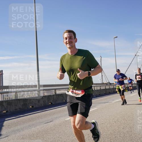 03.10.2025 - Köhlbrandbrückenlauf Michael Burmester http://msf.ph/oto/9100116 03.10.2025 12:45:59 Position 2  meine-sportfotos.de