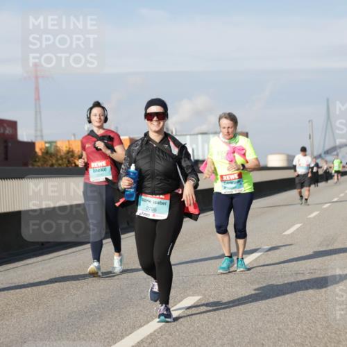 03.10.2025 - Köhlbrandbrückenlauf Jannik Wohlers http://msf.ph/oto/9100131 03.10.2025 10:20:46 Position 3 3290, 2795 meine-sportfotos.de