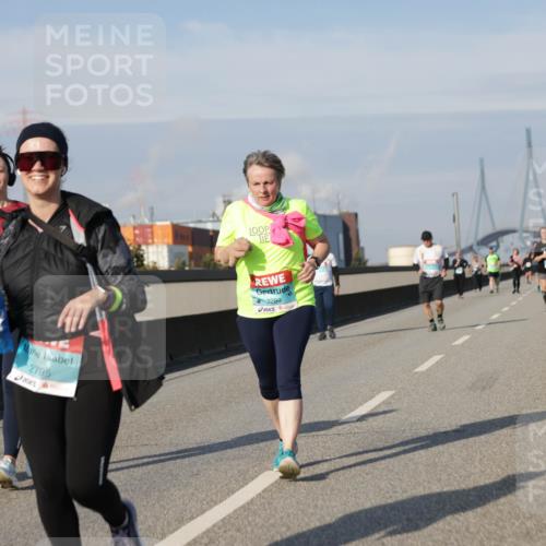03.10.2025 - Köhlbrandbrückenlauf Jannik Wohlers http://msf.ph/oto/9100183 03.10.2025 10:20:47 Position 3 2795, 3289 meine-sportfotos.de