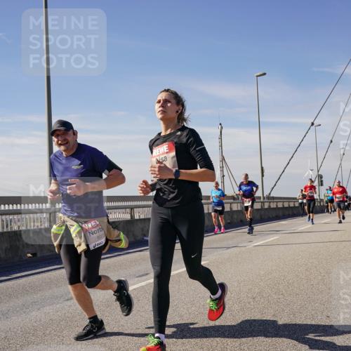 03.10.2025 - Köhlbrandbrückenlauf Michael Burmester http://msf.ph/oto/9100199 03.10.2025 12:46:01 Position 2 6033 meine-sportfotos.de