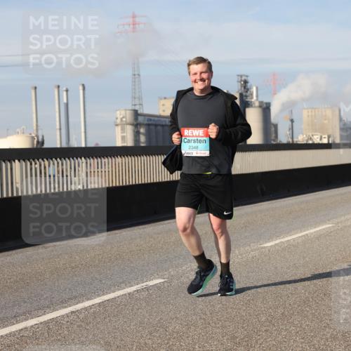 03.10.2025 - Köhlbrandbrückenlauf Lena Gebhardt http://msf.ph/oto/9100270 03.10.2025 10:11:02 Position 2 2348 meine-sportfotos.de
