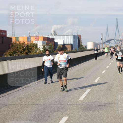 03.10.2025 - Köhlbrandbrückenlauf Jannik Wohlers http://msf.ph/oto/9100273 03.10.2025 10:20:54 Position 3  meine-sportfotos.de