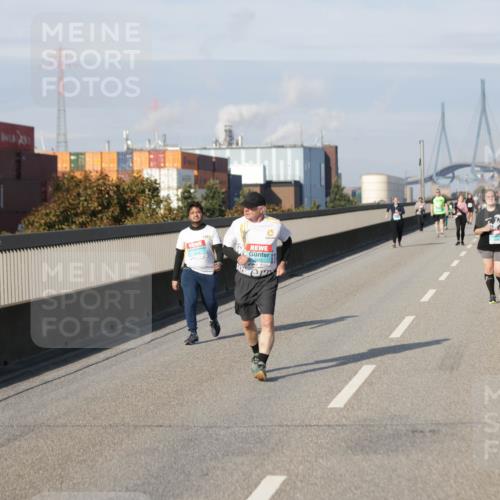 03.10.2025 - Köhlbrandbrückenlauf Jannik Wohlers http://msf.ph/oto/9100290 03.10.2025 10:20:54 Position 3  meine-sportfotos.de