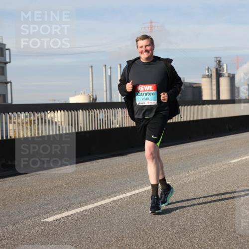 03.10.2025 - Köhlbrandbrückenlauf Lena Gebhardt http://msf.ph/oto/9100311 03.10.2025 10:11:02 Position 2 2348 meine-sportfotos.de