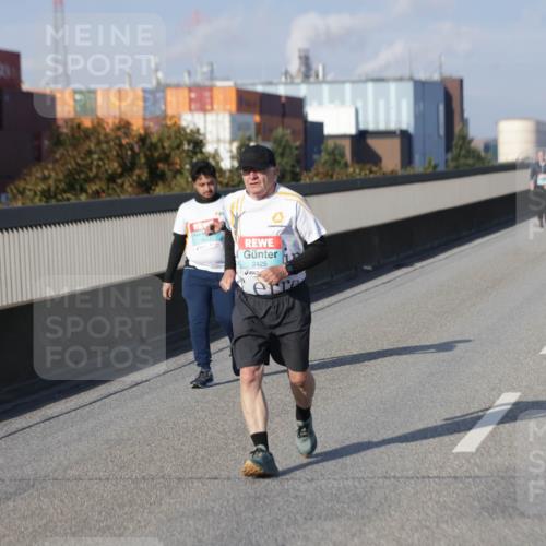 03.10.2025 - Köhlbrandbrückenlauf Jannik Wohlers http://msf.ph/oto/9100339 03.10.2025 10:20:55 Position 3 2425 meine-sportfotos.de