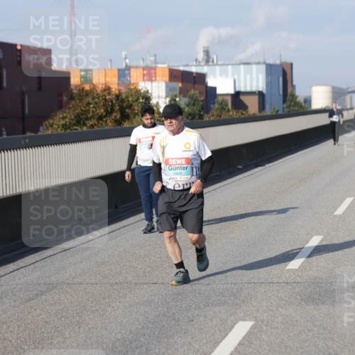 03.10.2025 - Köhlbrandbrückenlauf Jannik Wohlers http://msf.ph/oto/9100353 03.10.2025 10:20:55 Position 3 2425 meine-sportfotos.de