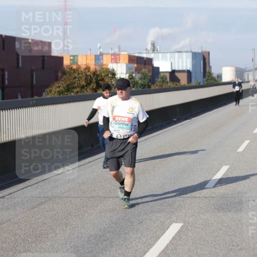 03.10.2025 - Köhlbrandbrückenlauf Jannik Wohlers http://msf.ph/oto/9100384 03.10.2025 10:20:56 Position 3 2425 meine-sportfotos.de