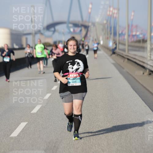 03.10.2025 - Köhlbrandbrückenlauf Jannik Wohlers http://msf.ph/oto/9100414 03.10.2025 10:20:57 Position 3 3370 meine-sportfotos.de