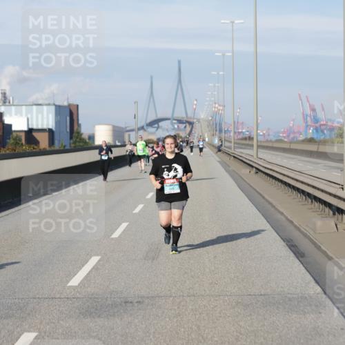 03.10.2025 - Köhlbrandbrückenlauf Jannik Wohlers http://msf.ph/oto/9100462 03.10.2025 10:20:58 Position 3 3370 meine-sportfotos.de