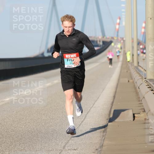 03.10.2025 - Köhlbrandbrückenlauf Lena Gebhardt http://msf.ph/oto/9100463 03.10.2025 09:35:59 Position 2 312 meine-sportfotos.de