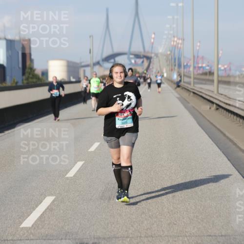 03.10.2025 - Köhlbrandbrückenlauf Jannik Wohlers http://msf.ph/oto/9100480 03.10.2025 10:20:59 Position 3 3370 meine-sportfotos.de