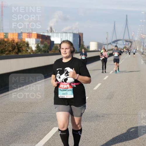 03.10.2025 - Köhlbrandbrückenlauf Jannik Wohlers http://msf.ph/oto/9100563 03.10.2025 10:21:02 Position 3 3370 meine-sportfotos.de