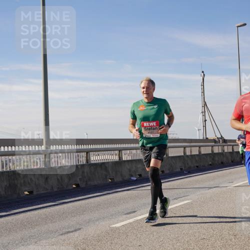 03.10.2025 - Köhlbrandbrückenlauf Michael Burmester http://msf.ph/oto/9100579 03.10.2025 12:46:14 Position 2 4837, 4639 meine-sportfotos.de