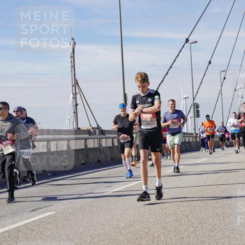 03.10.2025 - Köhlbrandbrückenlauf Michael Burmester http://msf.ph/oto/9100694 03.10.2025 12:46:18 Position 2 4506, 5061 meine-sportfotos.de