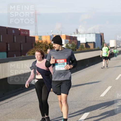 03.10.2025 - Köhlbrandbrückenlauf Jannik Wohlers http://msf.ph/oto/9100703 03.10.2025 10:21:12 Position 3 2277 meine-sportfotos.de