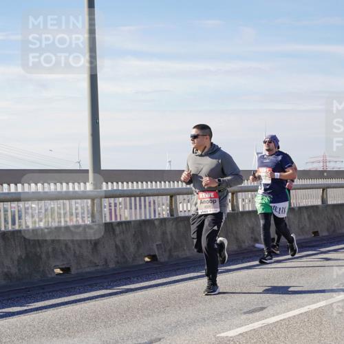 03.10.2025 - Köhlbrandbrückenlauf Michael Burmester http://msf.ph/oto/9100721 03.10.2025 12:46:18 Position 2 4506 meine-sportfotos.de